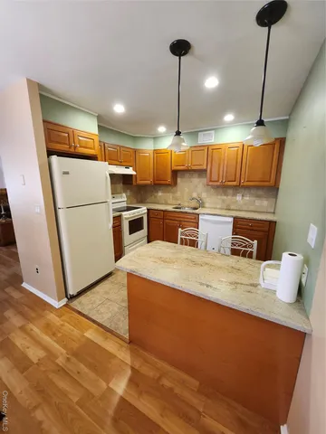 $464,900 | 108 Village Road, Unit B, Yorktown Heights, NY 10598