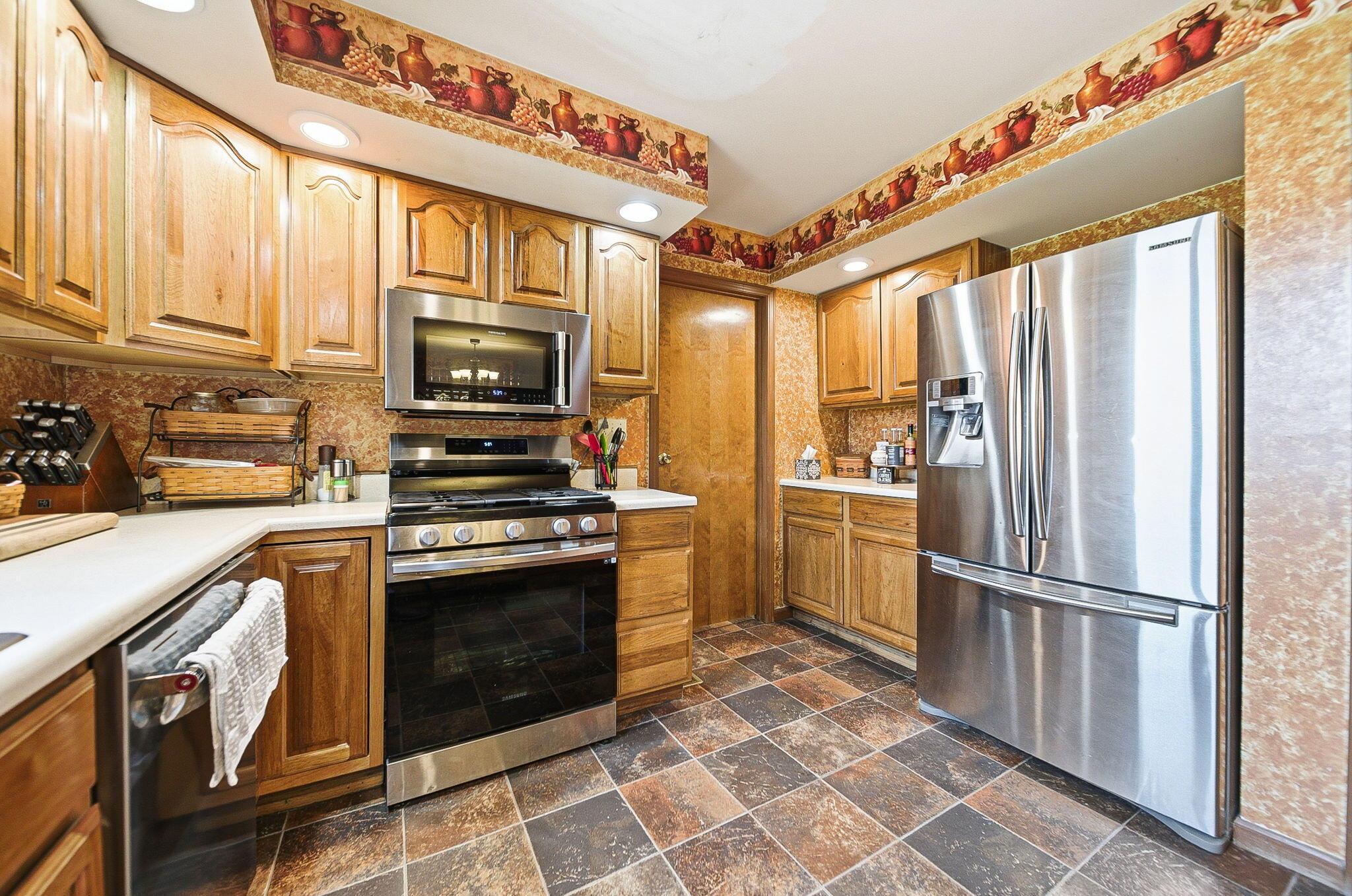 1040 Straight Creek Road Waverly, OH 45690 - Photo 17 of 113 Kitchen
