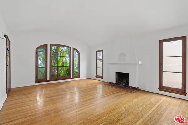 $6,000 | 1150 Grant Avenue, Venice, CA 90291