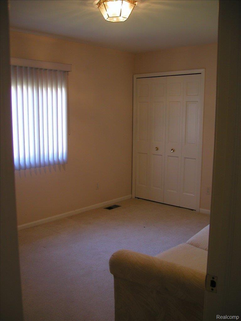 15187 Raphael Terrace Warren, MI 48088 - Photo 11 of 14 Bedroom #2