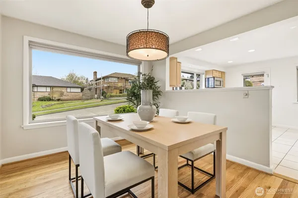 $1,499,950 | 4019 Southwest Henderson Street, Seattle, WA 98136