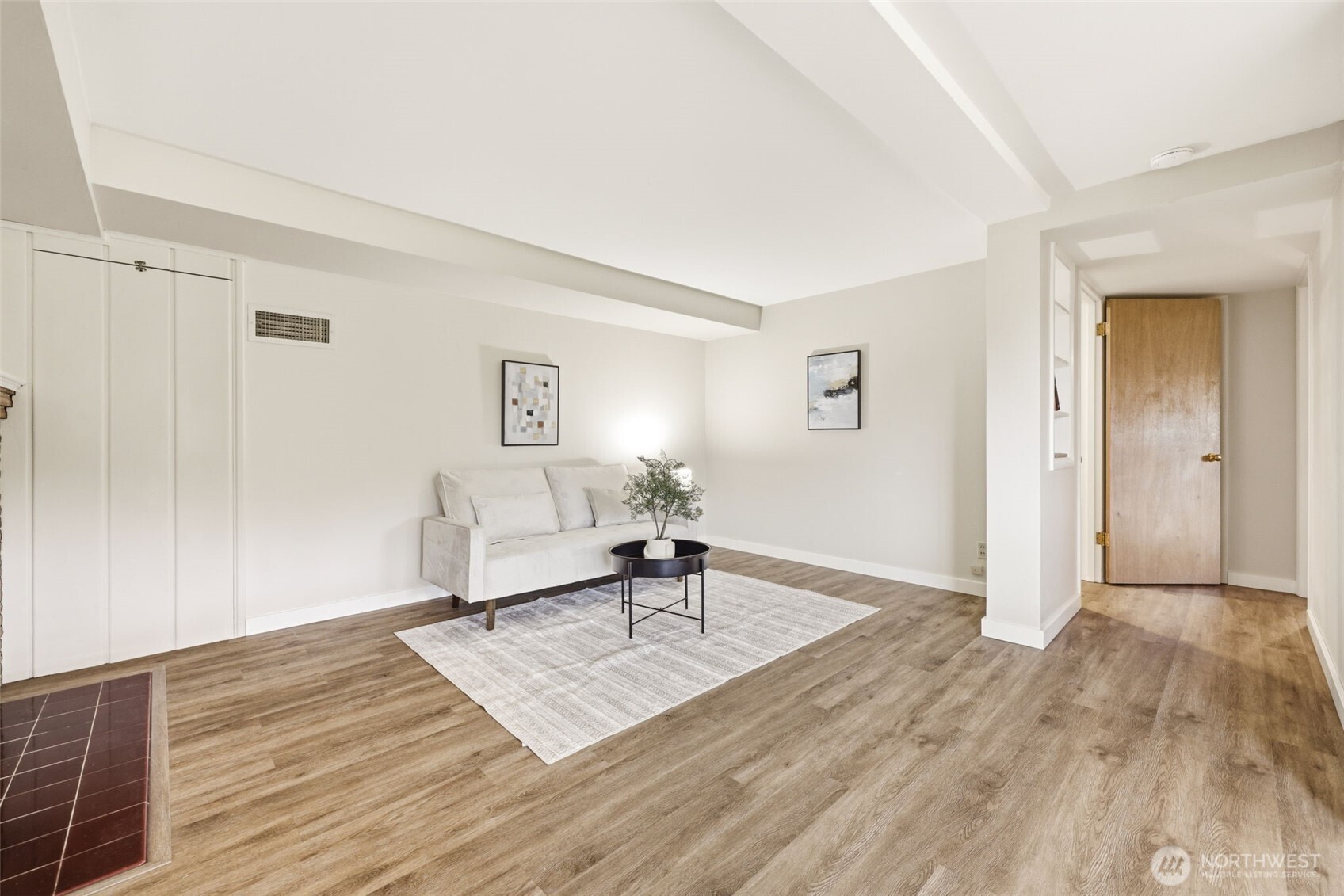 4019 Southwest Henderson Street Seattle, WA 98136 - Photo 27 of 40