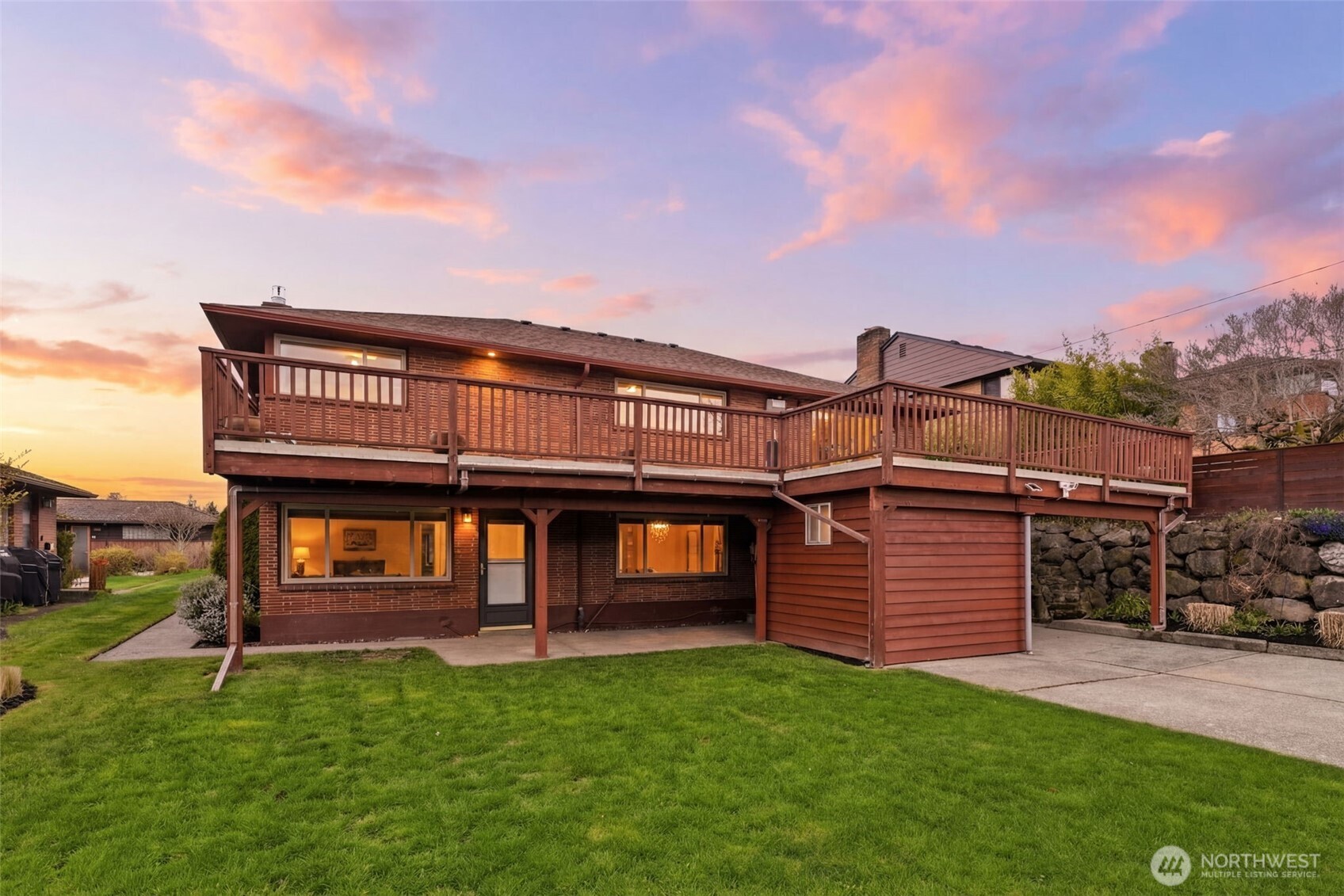 4019 Southwest Henderson Street Seattle, WA 98136 - Photo 37 of 40