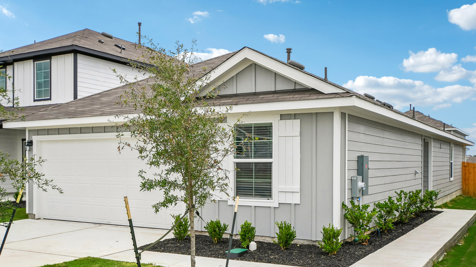 12101 Pike Bend Mustang Ridge, TX 78610 - Photo 2 of 27