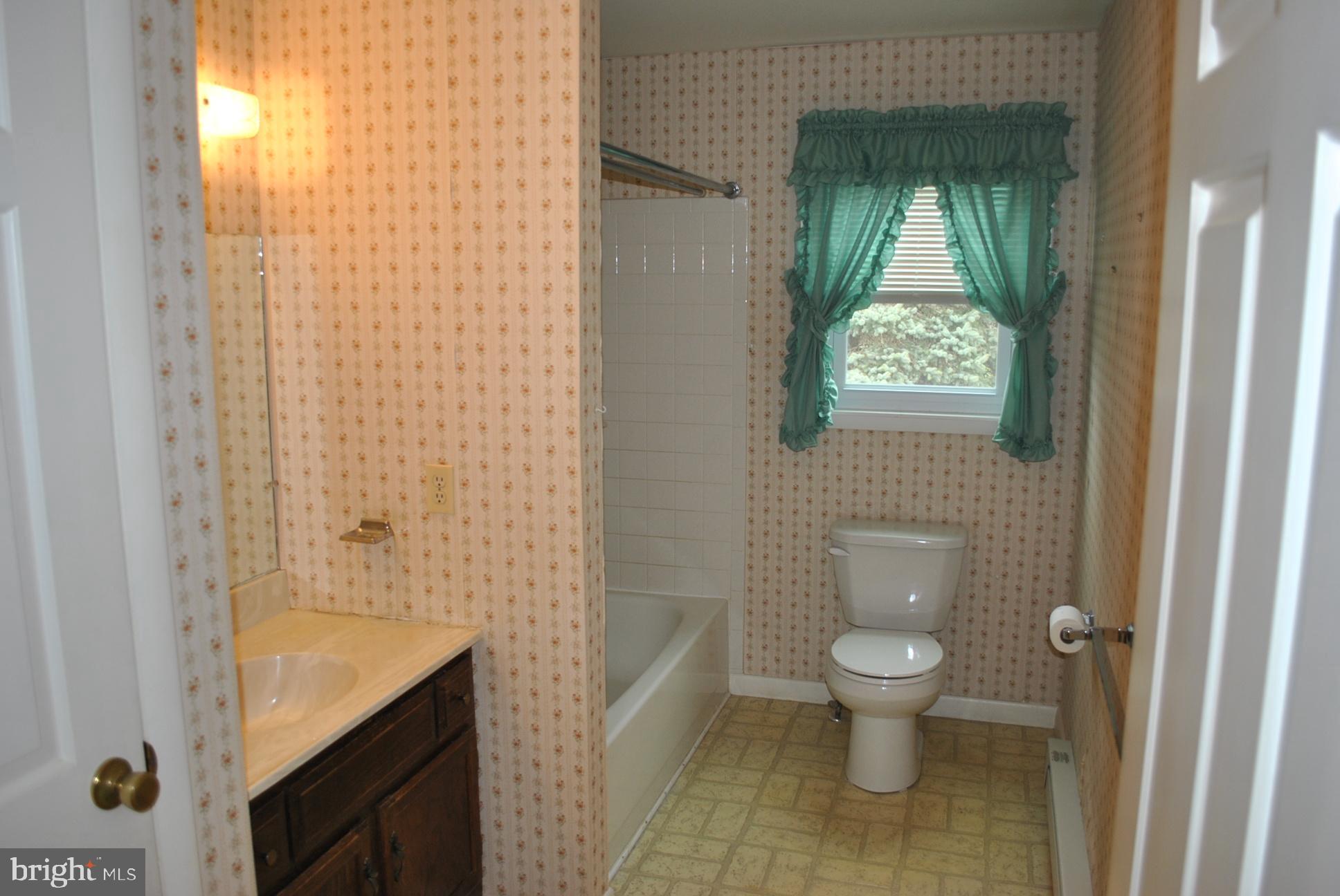 429 Limestone Road Carlisle, PA 17015 - Photo 14 of 31 Gallery Image 14