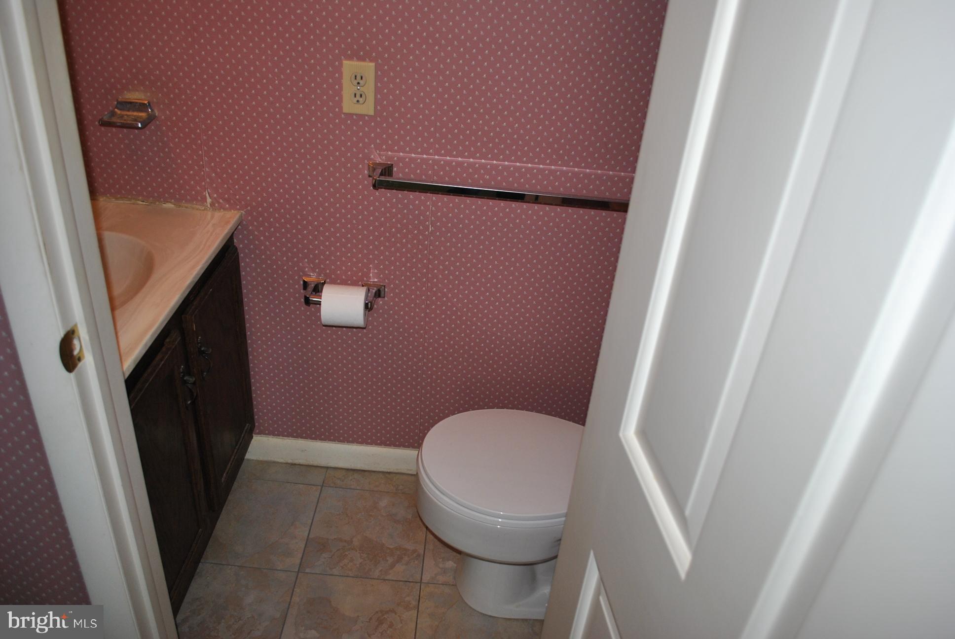429 Limestone Road Carlisle, PA 17015 - Photo 17 of 31 Gallery Image 17