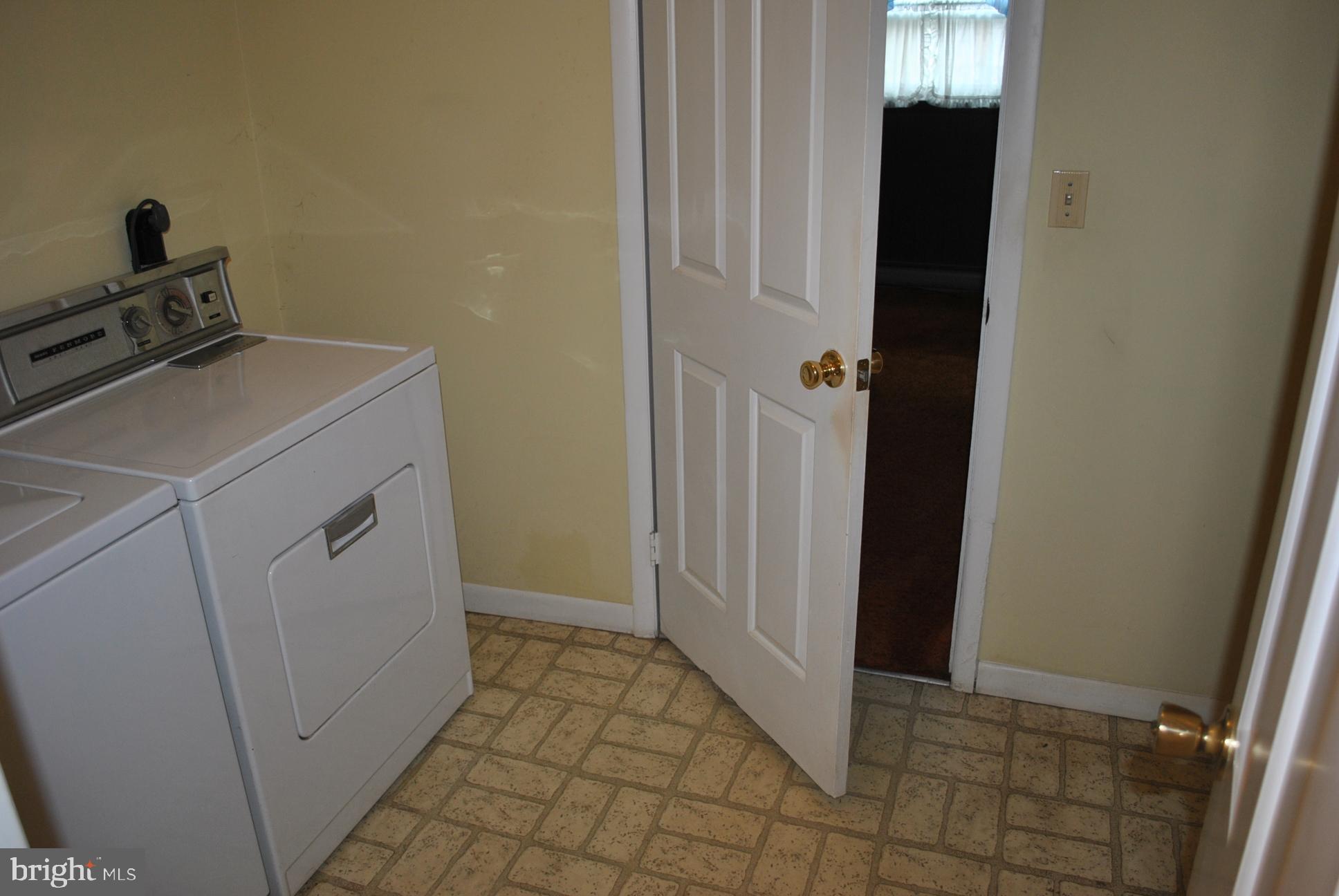 429 Limestone Road Carlisle, PA 17015 - Photo 27 of 31 Gallery Image 27