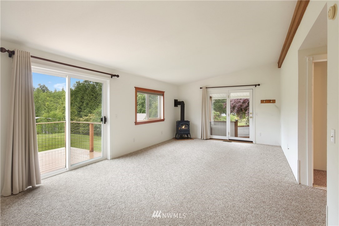 4030 Bay Road Ferndale, WA 98248 - Photo 16 of 36 an empty room with windows