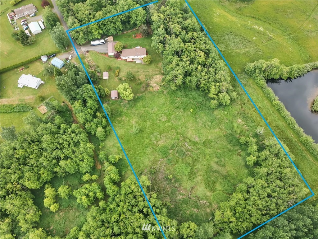 4030 Bay Road Ferndale, WA 98248 - Photo 34 of 36 a view of a garden