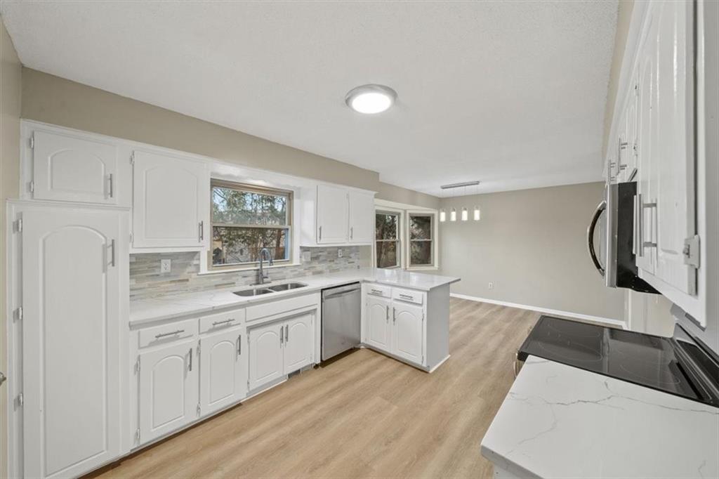 11800 East 77th Street Raytown, MO 64138 - Photo 5 of 20