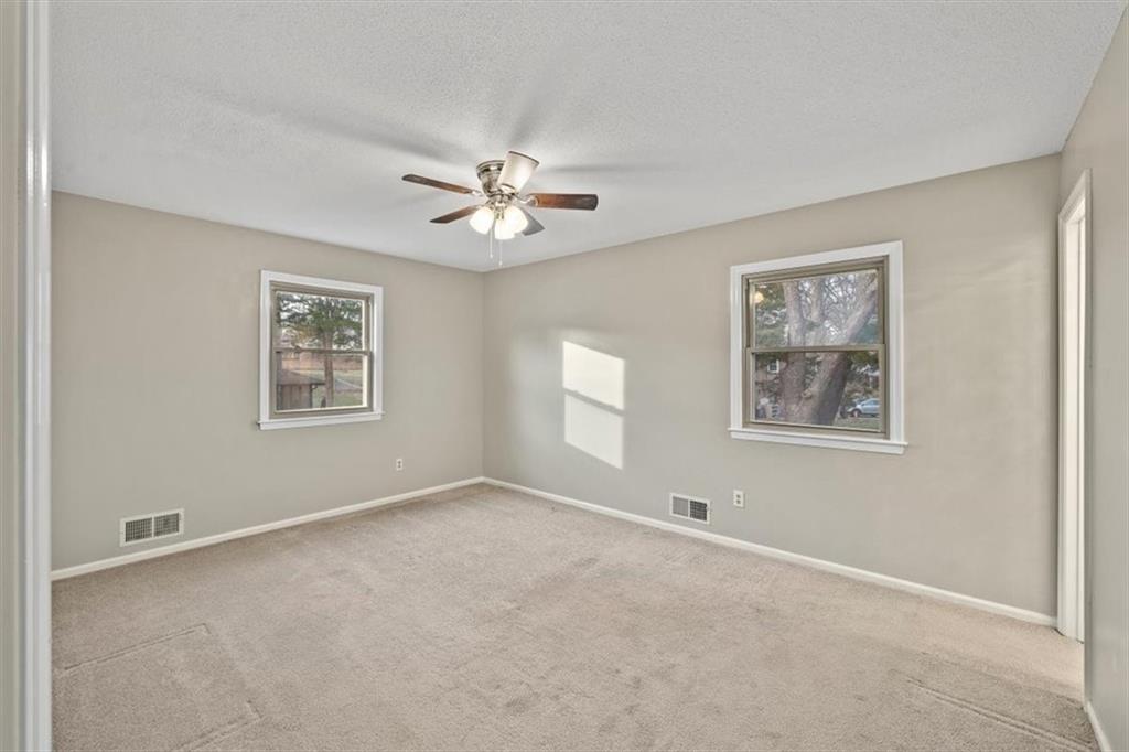 11800 East 77th Street Raytown, MO 64138 - Photo 8 of 20