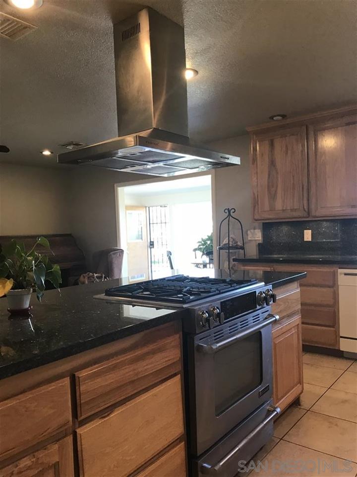 25994 Ridgemoor Road Sun City, CA 92586 - Photo 7 of 25