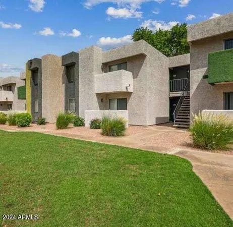$1,438 | 949 South Longmore, Unit 2, Mesa, AZ 85202