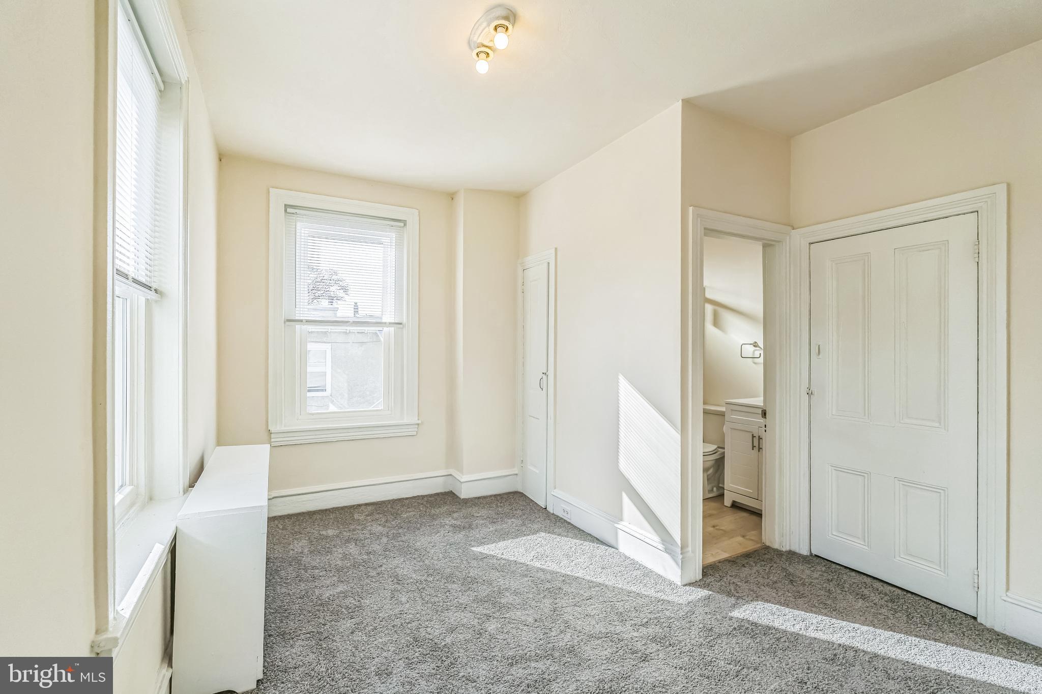 459 Martin Street, Unit 2R Philadelphia, PA 19128 - Photo 12 of 21
