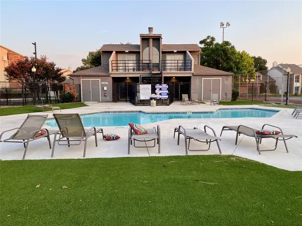 $1,050 | 12480 Abrams Road, Unit 2702, Dallas, TX 75243