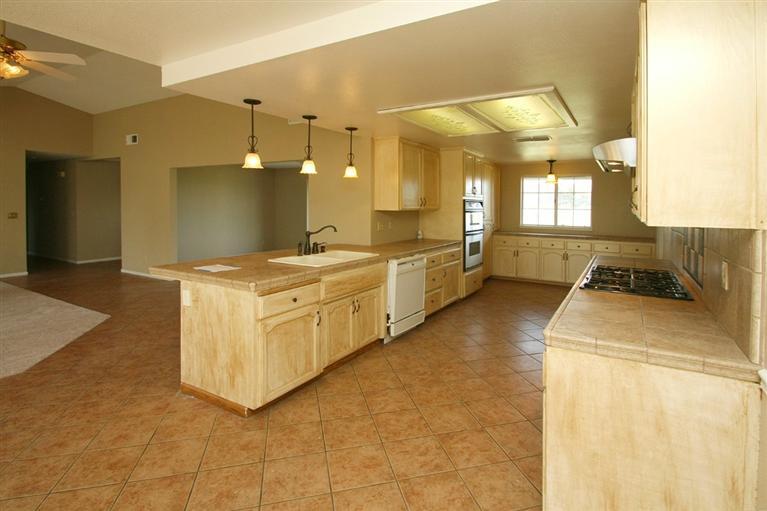 15563 Mark Road Madera, CA 93636 - Photo 8 of 13 Gallery Image 8