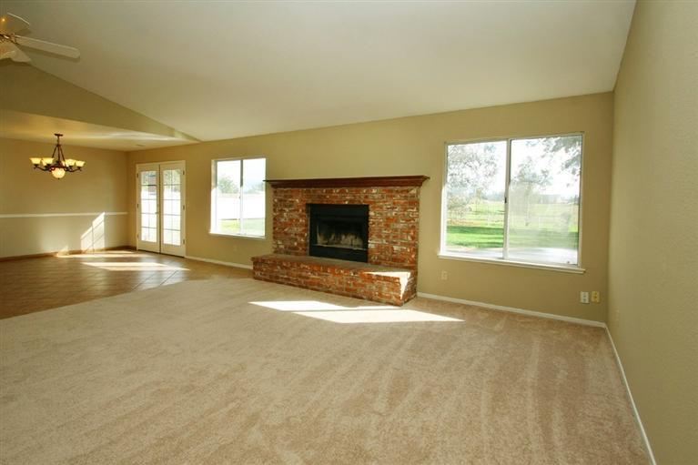 15563 Mark Road Madera, CA 93636 - Photo 9 of 13 Gallery Image 9