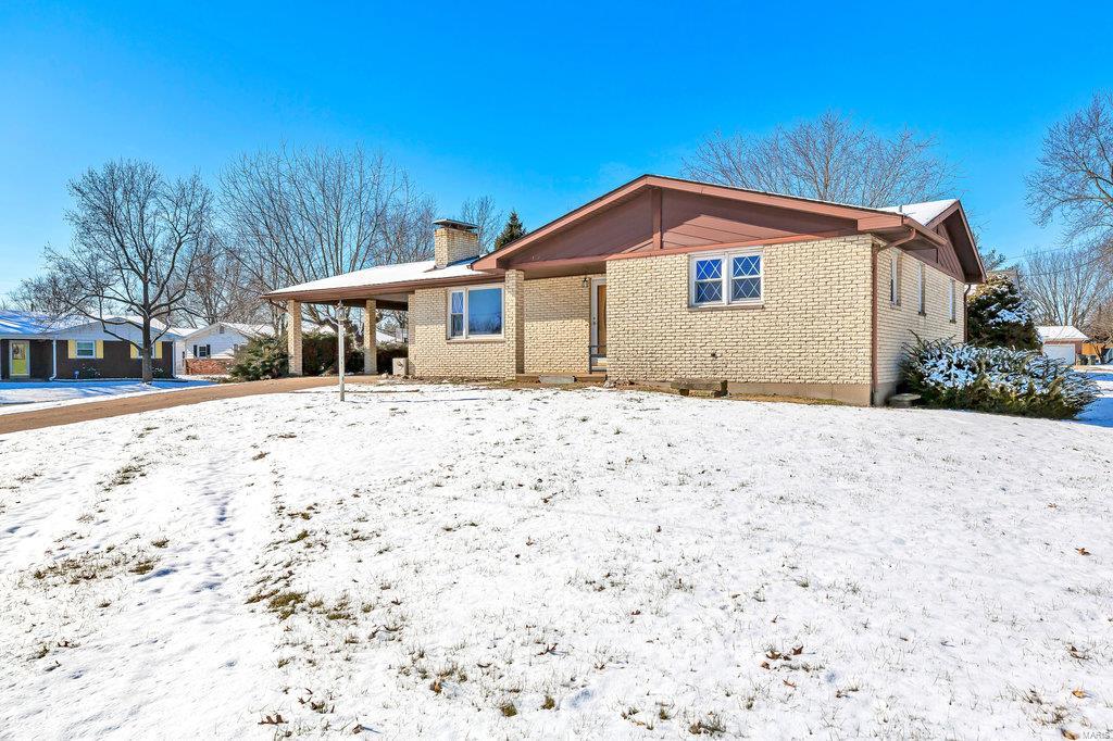 711 South Library Street Waterloo, IL 62298 - Photo 3 of 29