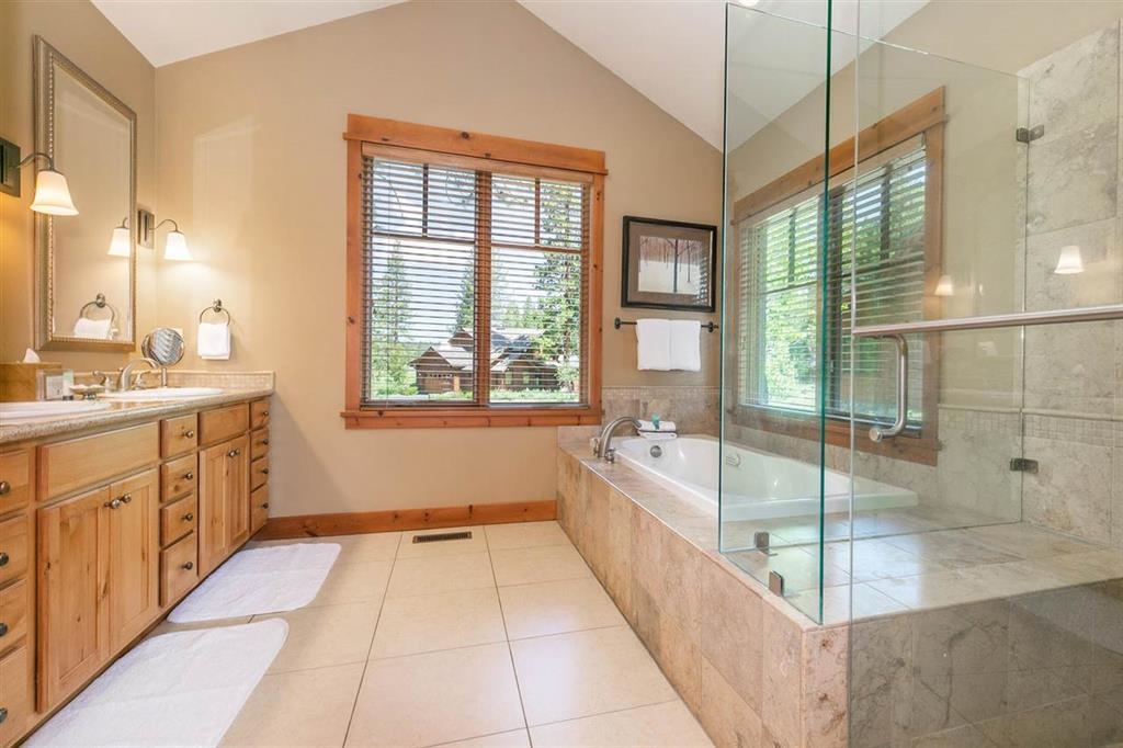 12445 Lookout Loop, Unit F1605 Truckee, CA 96161 - Photo 10 of 21