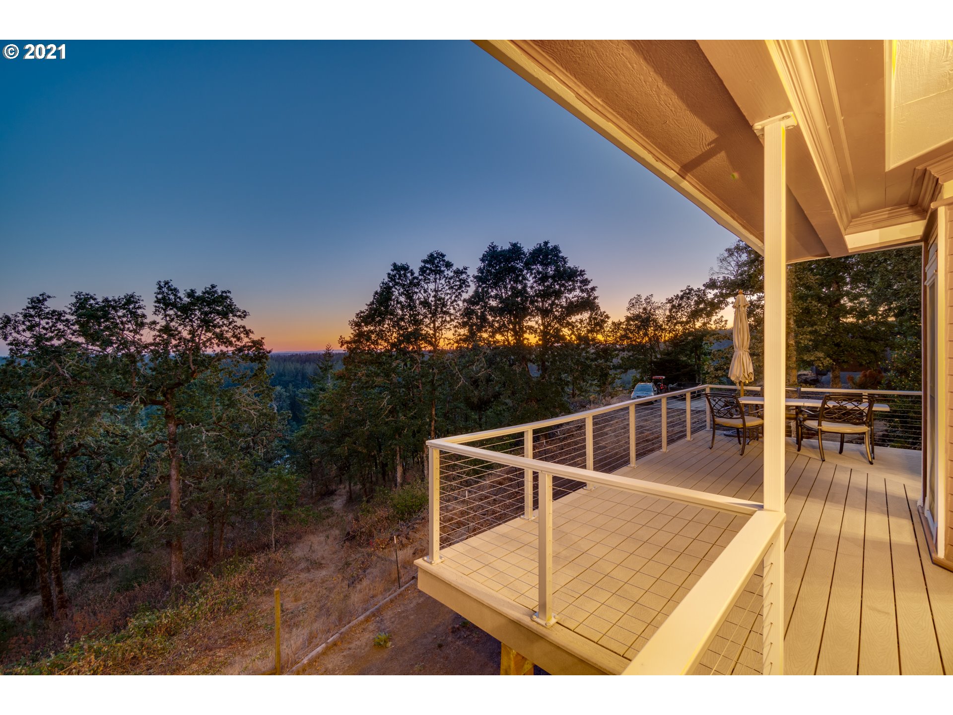 20909 South South End Road Oregon City, OR 97045 - Photo 4 of 32 Deck