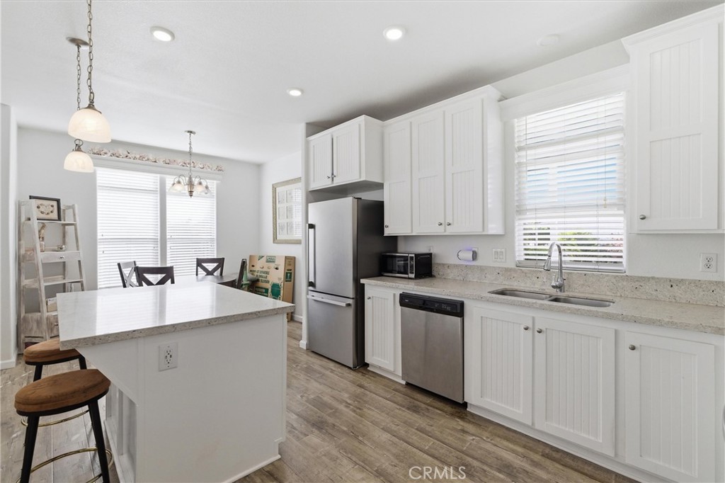 56 Maple Via Anaheim, CA 92801 - Photo 17 of 27