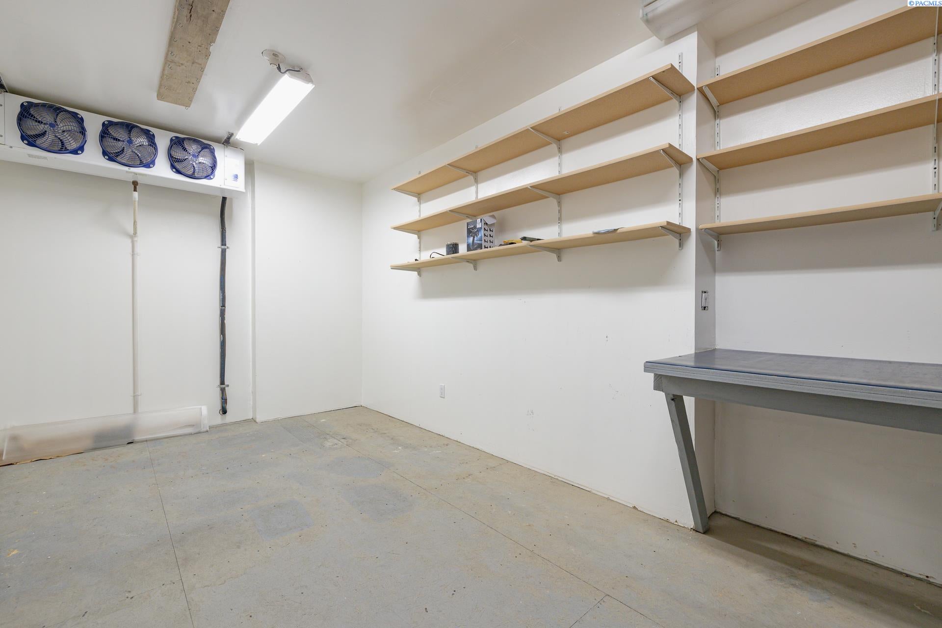 98906 East Clover Road Kennewick, WA 99338 - Photo 25 of 50 Gallery Image 25