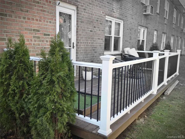 $379,000 | 570 Broadway, Unit 16A, Lynbrook, NY 11563