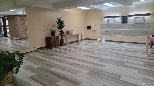 $379,000 | 570 Broadway, Unit 16A, Lynbrook, NY 11563