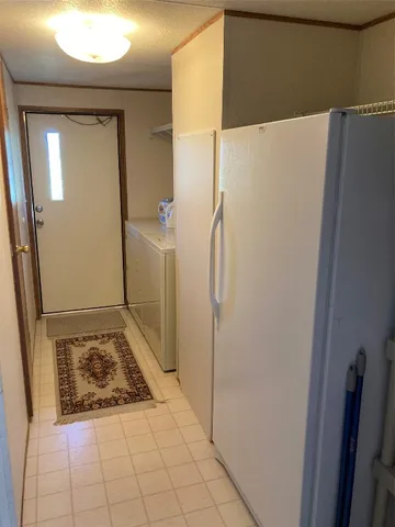 a view of utility room