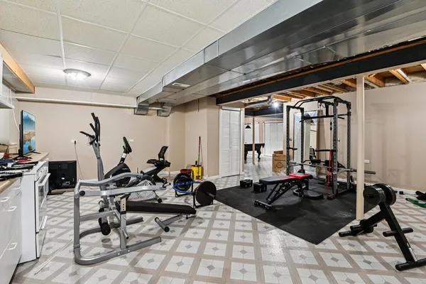 $680,000 | 160 Lincoln Street, Roselle, IL 60172