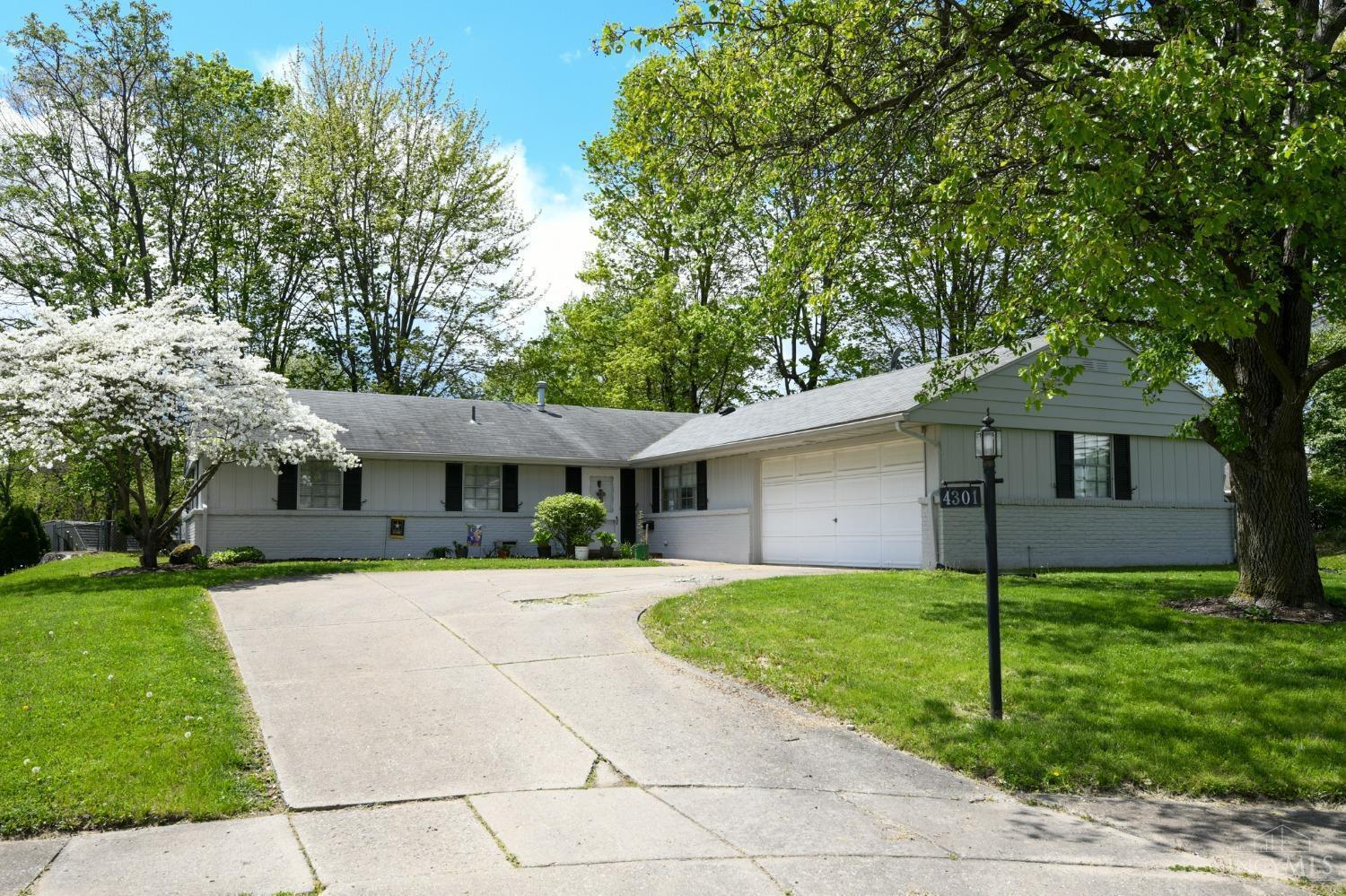 4301 Appleton Place Kettering, OH 45440 - Photo 1 of 38