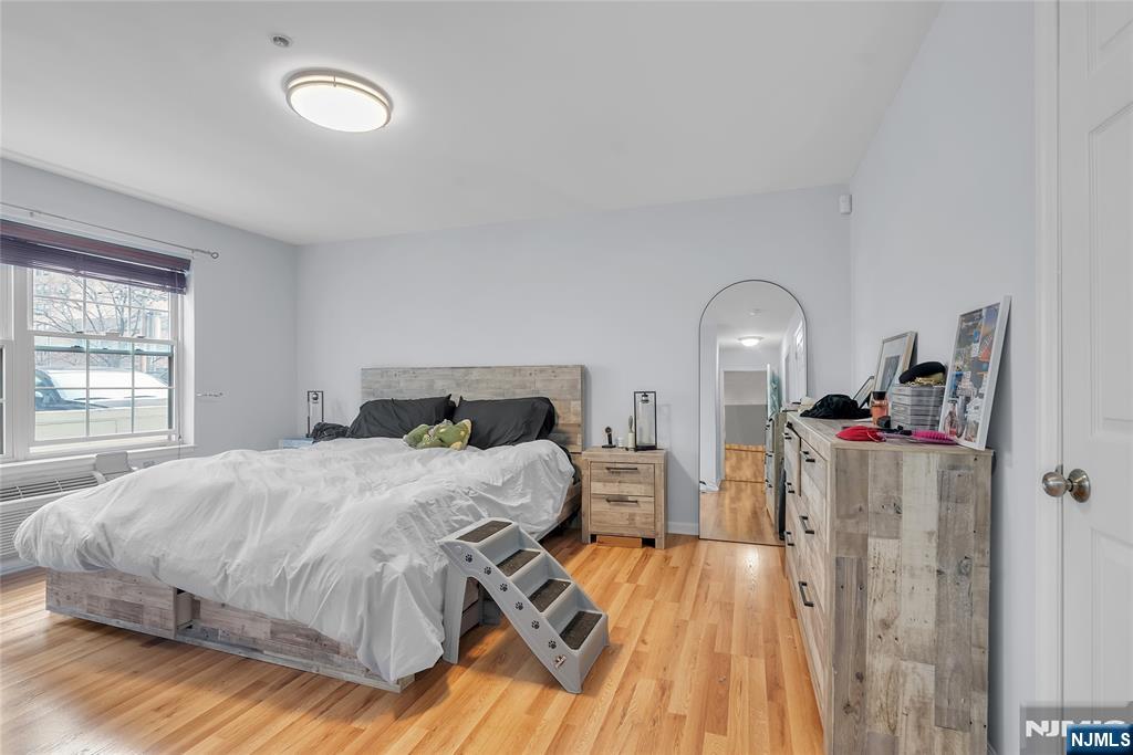 547 Gorge Road, Unit 2E Cliffside Park, NJ 07010 - Photo 18 of 28