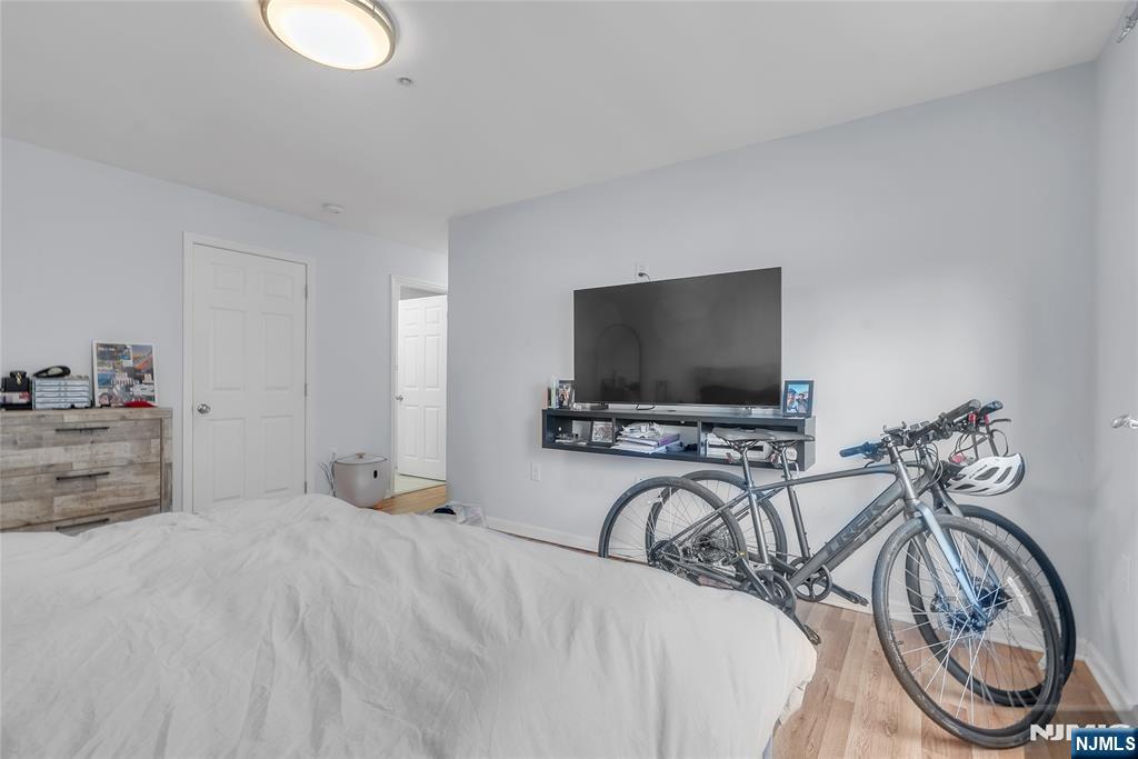 547 Gorge Road, Unit 2E Cliffside Park, NJ 07010 - Photo 19 of 28