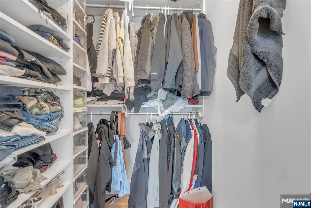 547 Gorge Road, Unit 2E Cliffside Park, NJ 07010 - Photo 20 of 28