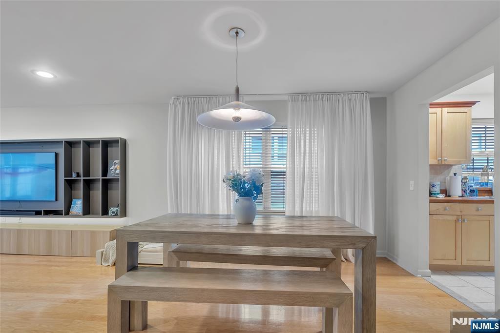 547 Gorge Road, Unit 2E Cliffside Park, NJ 07010 - Photo 3 of 28