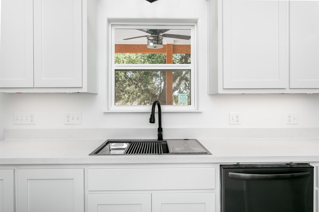 472 West Scott Branch Road Harper, TX 78631 - Photo 12 of 38 Gallery Image 12