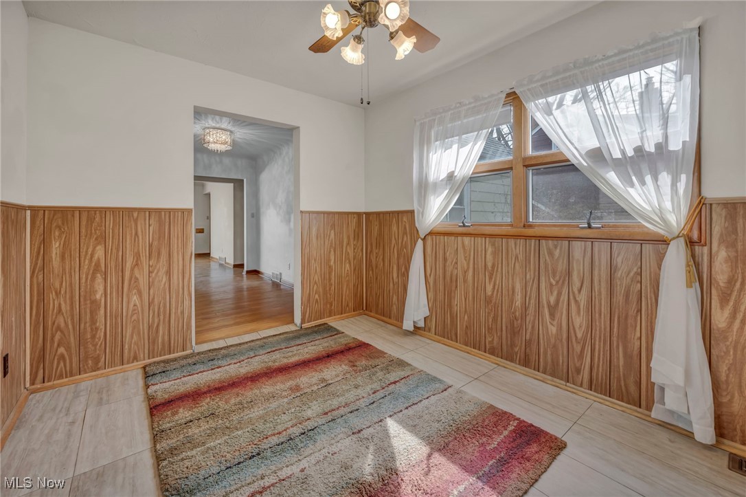 1518 Wilmar Road Cleveland, OH 44121 - Photo 11 of 34