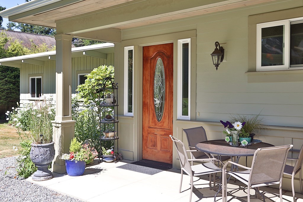 5298 East Harbor Road Freeland, WA 98249 - Photo 5 of 25