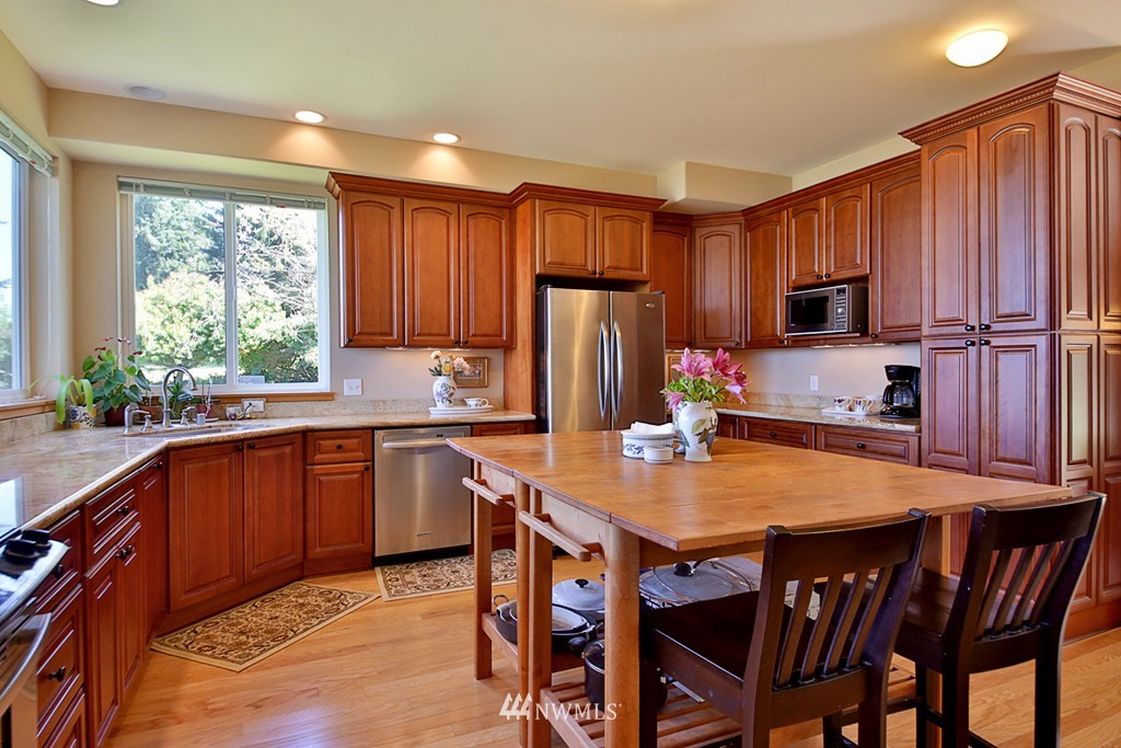 5298 East Harbor Road Freeland, WA 98249 - Photo 9 of 25