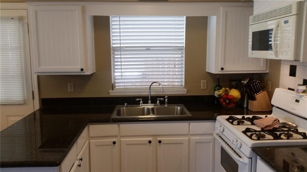 320 Sophia Street River Ridge, LA 70123 - Photo 4 of 19 Gallery Image 4