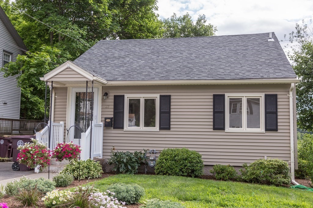 32 Clinton Road Weymouth, MA 02189 - Photo 1 of 30 Gallery Image 1