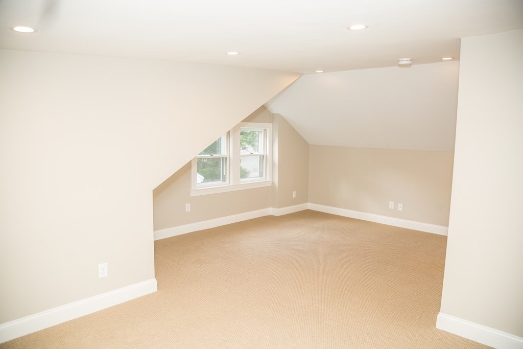 32 Clinton Road Weymouth, MA 02189 - Photo 17 of 30 Gallery Image 17