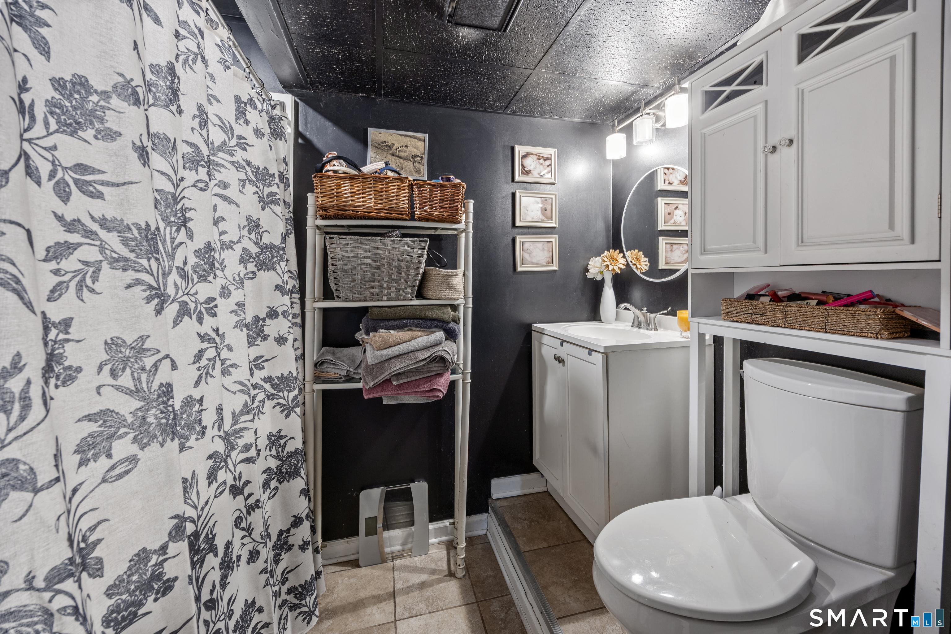 197 Preston Road Plymouth, CT 06786 - Photo 33 of 39 a bathroom with a toilet sink and mirror