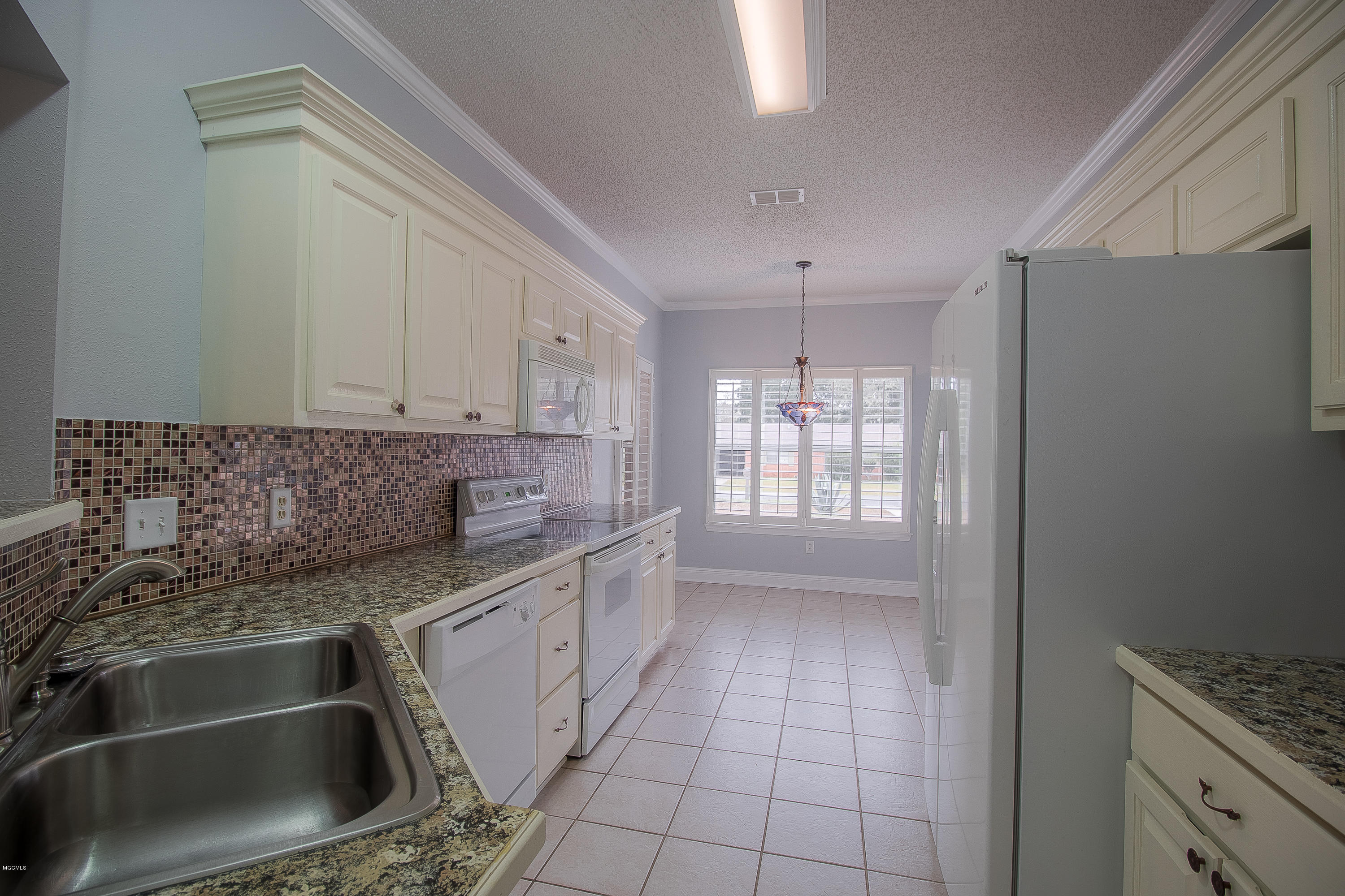 2144 Atkinson Road Biloxi, MS 39531 - Photo 9 of 18 2144 Atkinson Road-112