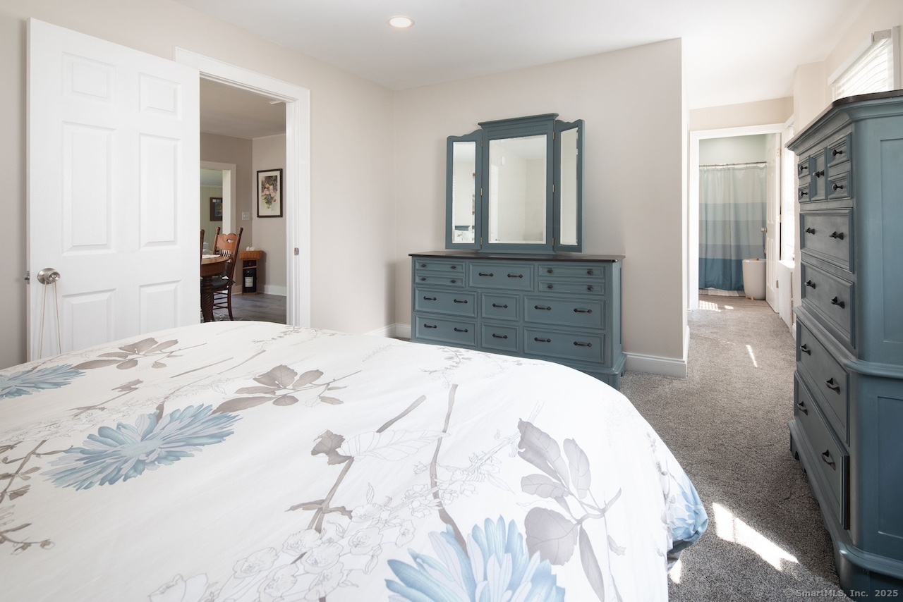 11 Reservoir Road Salisbury, CT 06039 - Photo 10 of 25