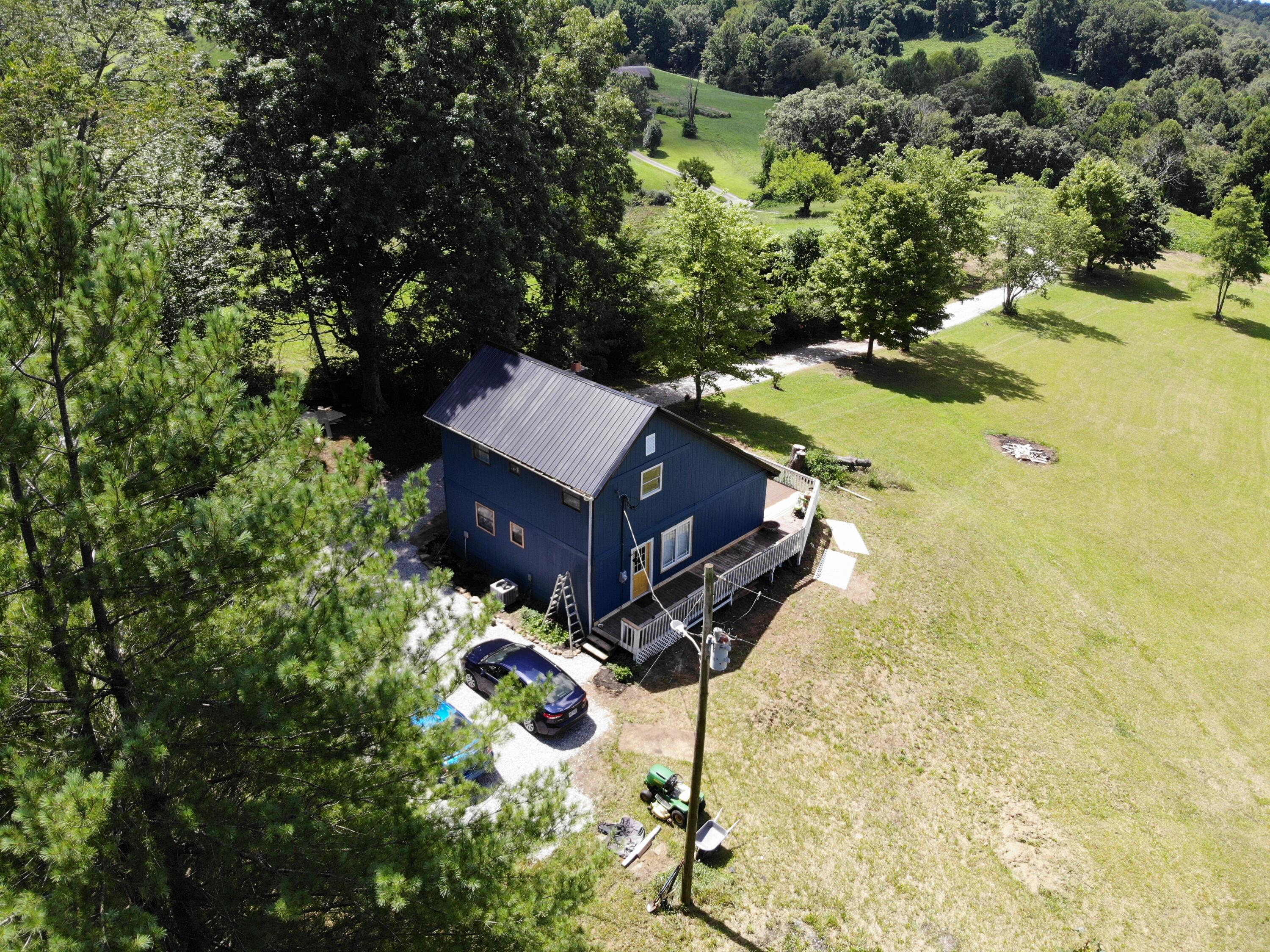 244 Crooked Road Irvine, KY 40336 - Photo 25 of 52 DJI_0187