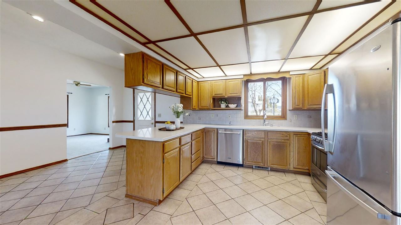 13102 East Farwell Road Spokane, WA 99217 - Photo 7 of 19 Gallery Image 7