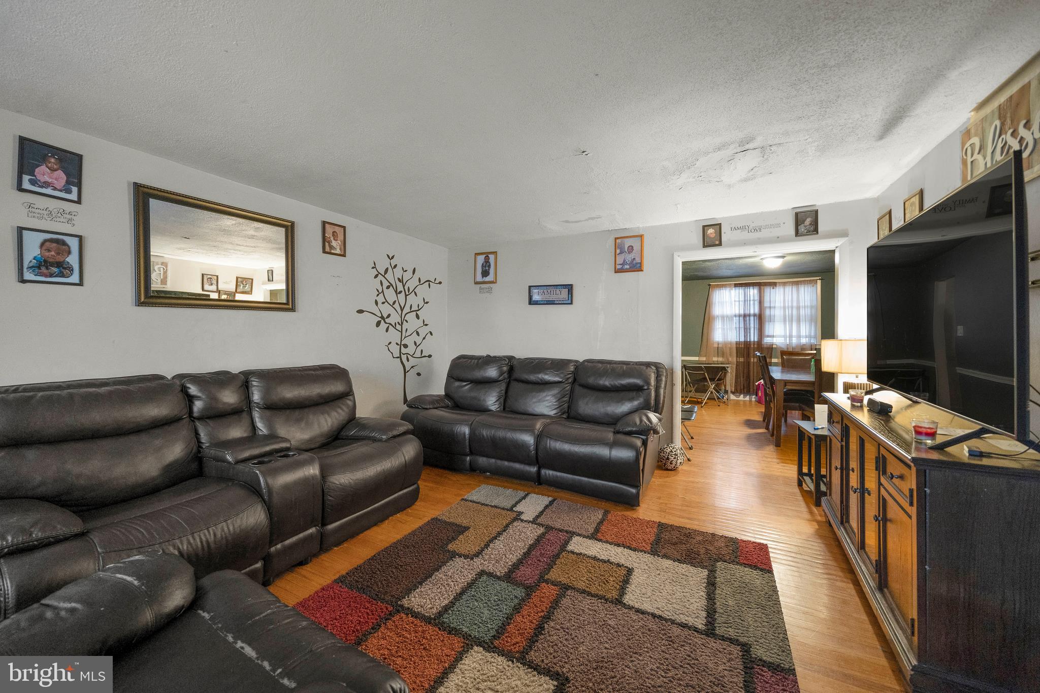 1349 Harshaw Road Brookhaven, PA 19015 - Photo 3 of 24