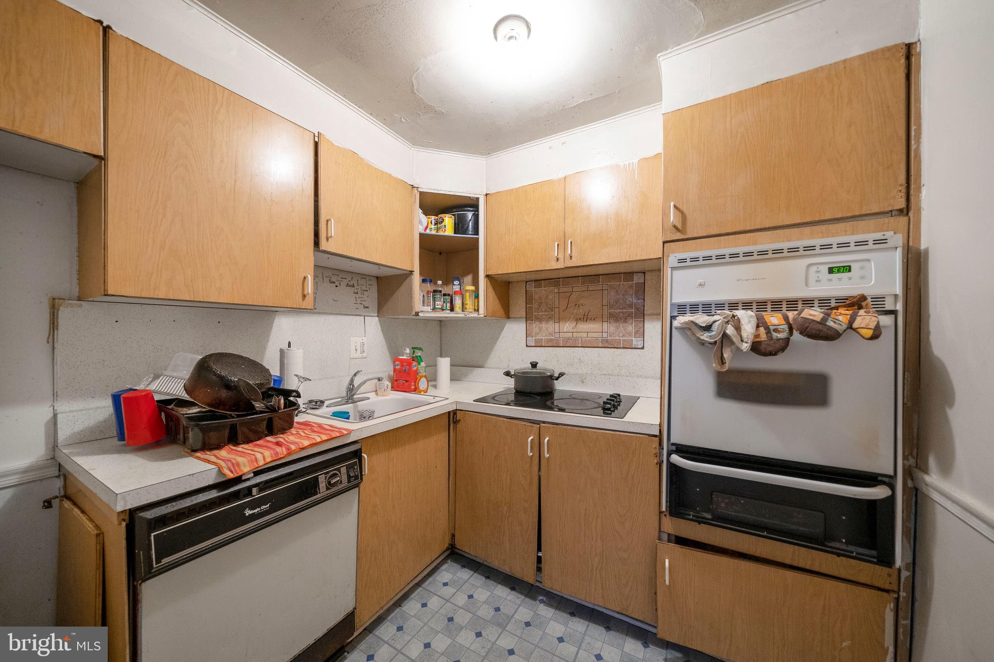 1349 Harshaw Road Brookhaven, PA 19015 - Photo 10 of 24