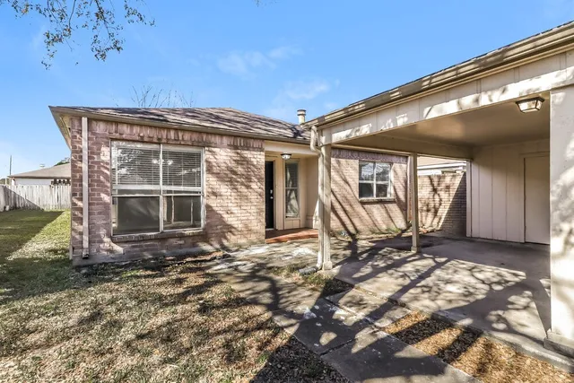 $1,570 | 7406 San Simeon Drive, Houston, TX 77083